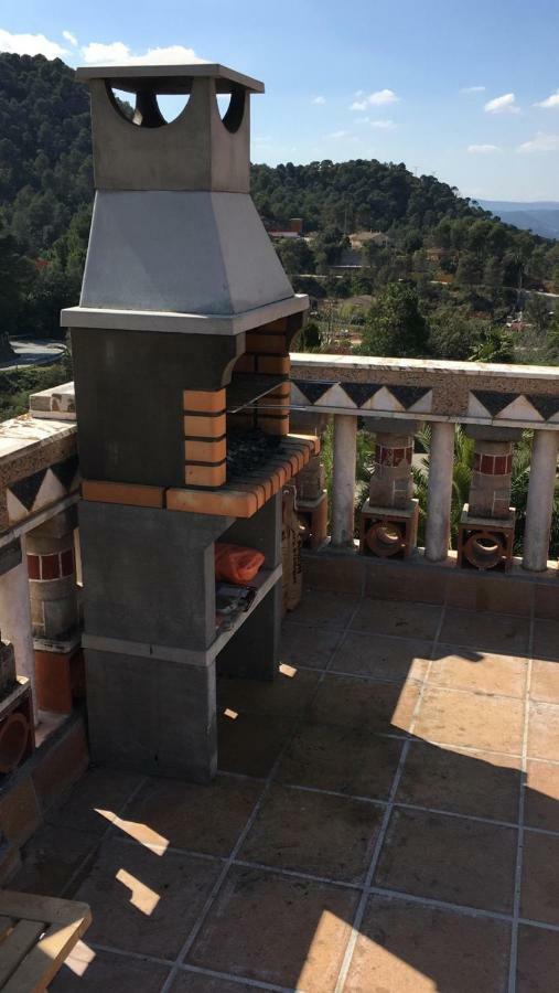 Casa Rural Rellinars Экстерьер фото